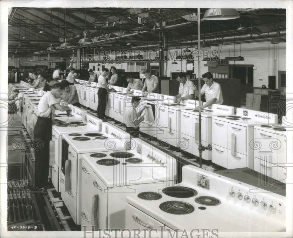 1945 electric stoves-Historic Images