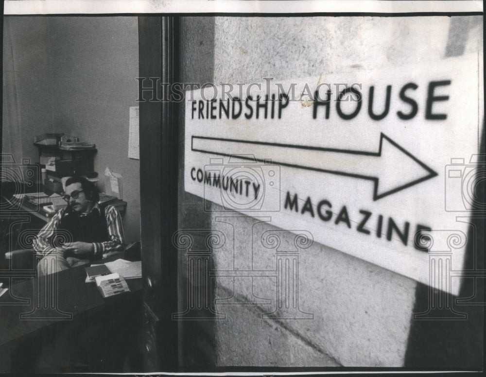 1974 Press Photo Bill Bianchi friendship House Buren - RRU85933 - Historic Images