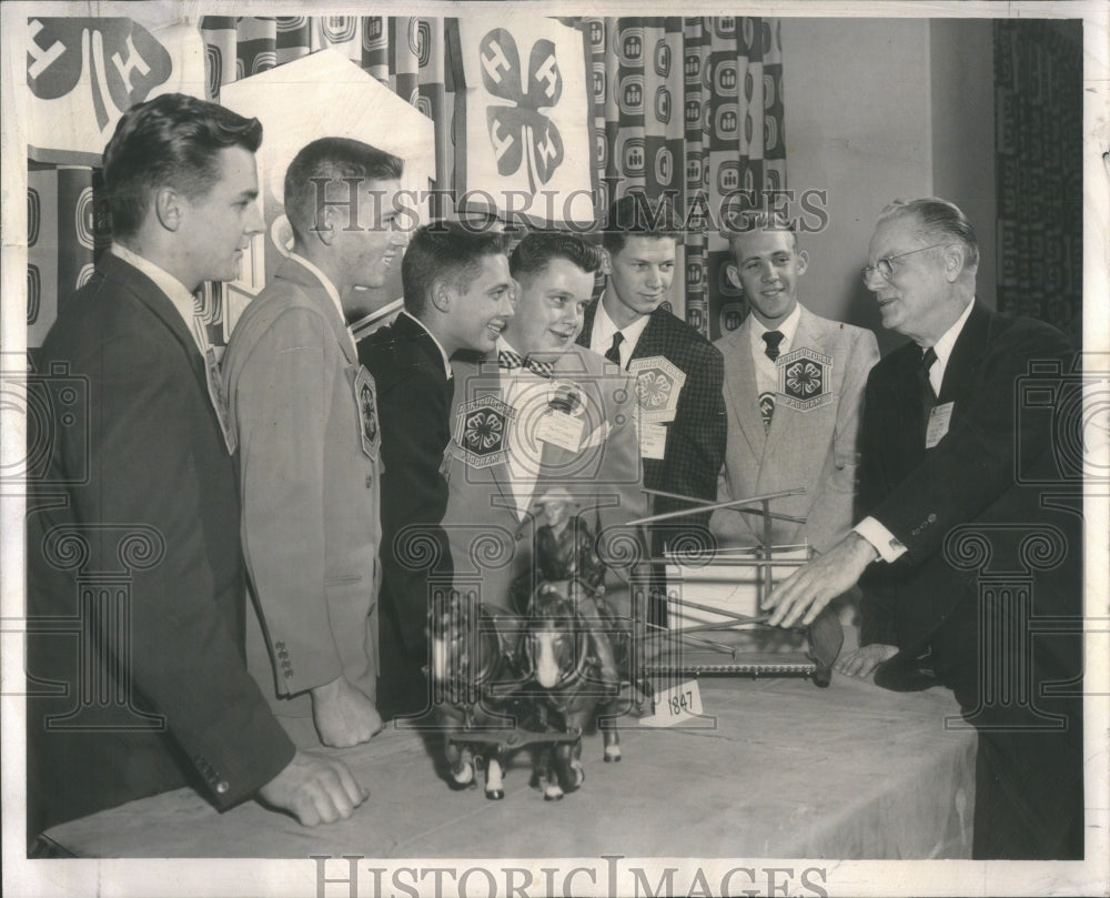 1955, Agricultural contest FW Jenks Harvest - RRU85949 - Historic Images