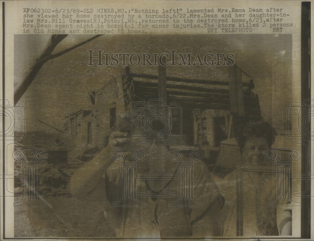 1969 Press Photo Tornado Home Destroyed Mrs Dean Graves - RRU86133 - Historic Images