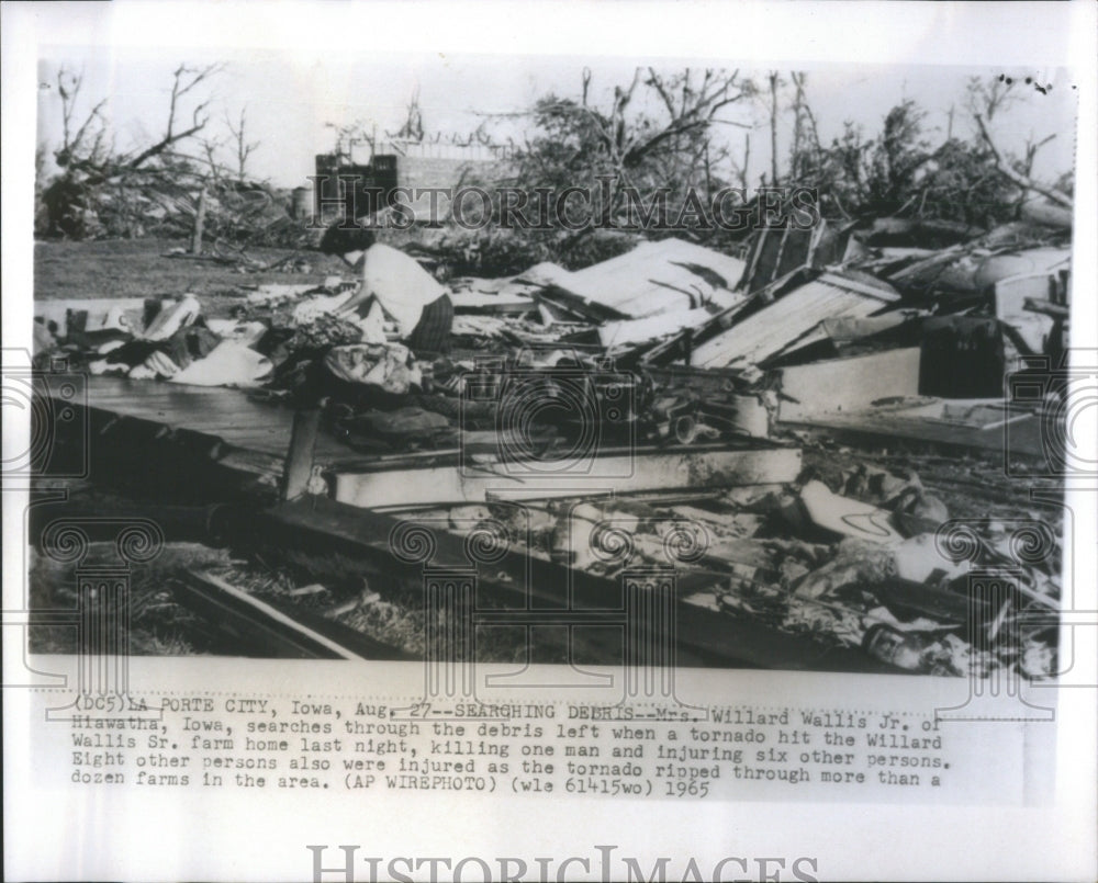 1965 Searching Debris Willard Wallis Farm - Historic Images