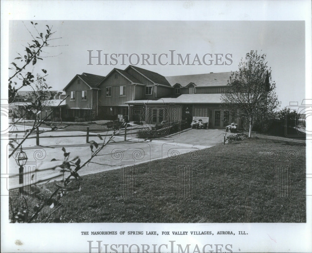 Press Photo Manor homes Spring Lake Fox Valley Aurora - RRU86369 - Historic Images