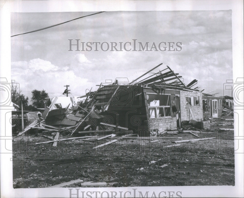 1956 Press Photo Tornado Violent Column Air Cloud Rare - RRU86439 - Historic Images