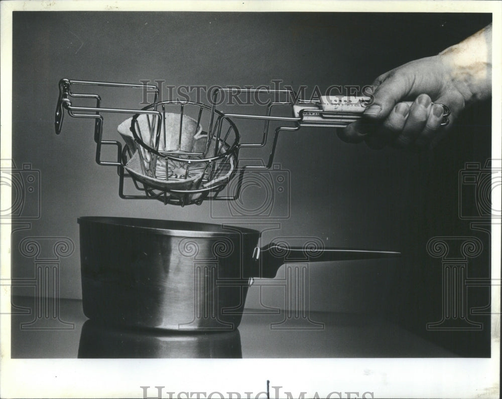 1983 Press Photo Homemade Tortillas Cornmeal Batter - RRU86551 - Historic Images