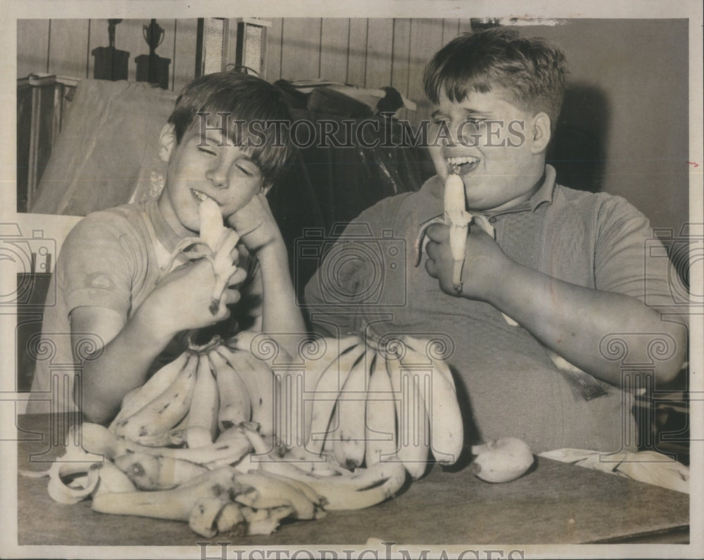 1970 Paul Timms Down Banana Contest - Historic Images