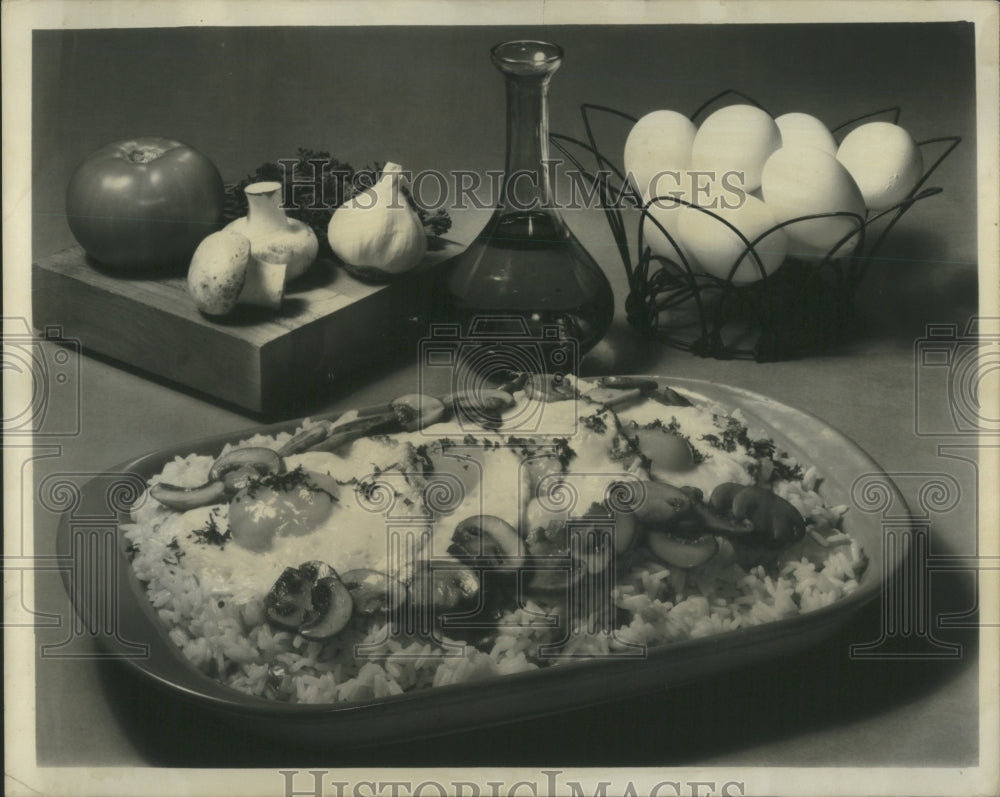 1966 Huevos Valenciana supper specialty-Historic Images