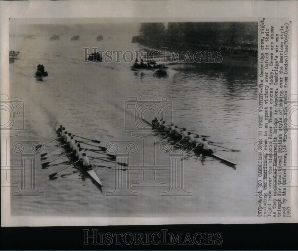 1957 Cambridge Rows To Upset Victory - Historic Images