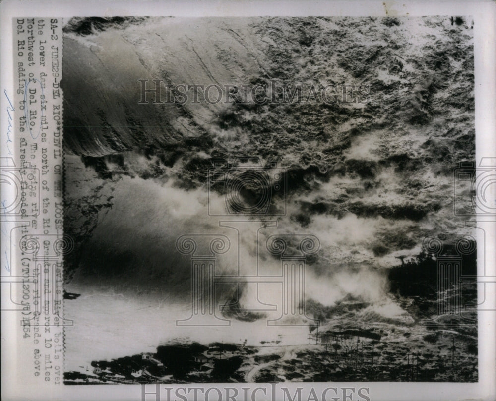 1954 Devil&#39;s River boils over lower dam-Historic Images