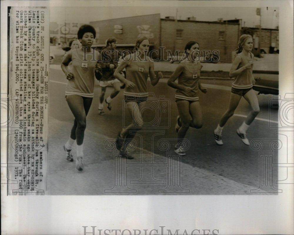 1971, St. Louis County Women Track - RRU87767 - Historic Images