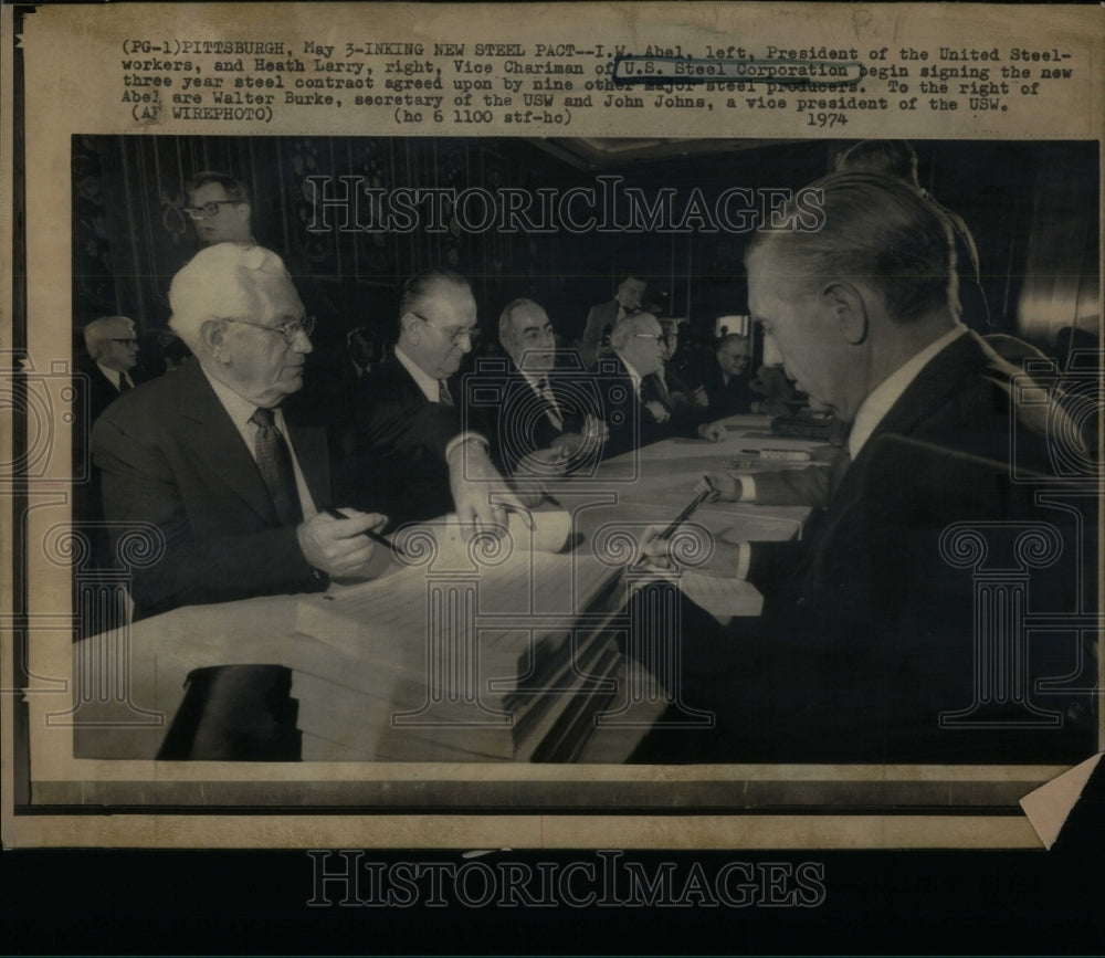 1974 Press Photo I.W. Abel United Steel Workers - RRU88319 - Historic Images