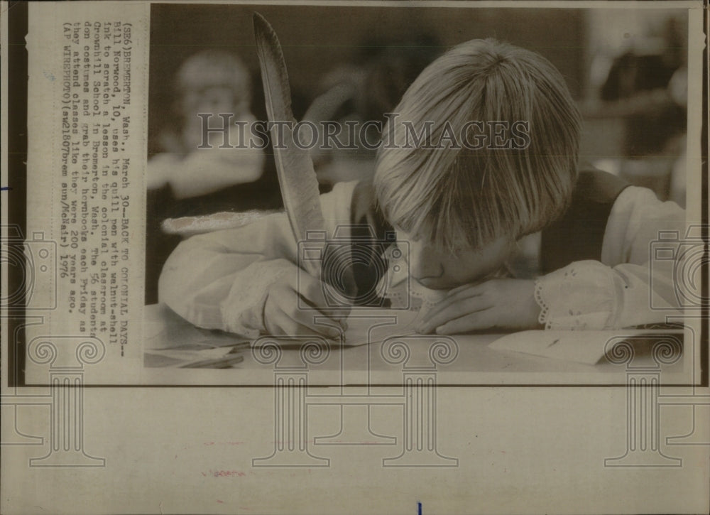 1976 Bill Norwood Colonial Classroom - Historic Images