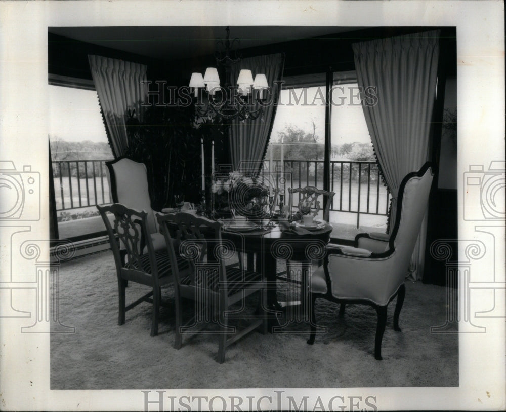 1973 dining room Wood Dale Country Club  - Historic Images
