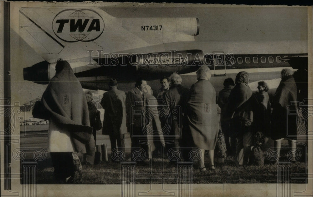 1972 Photo Passengers Wait For Plane To Be Searched - Historic Images