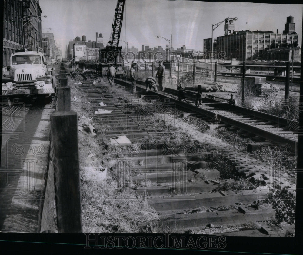 1958 Press Photo Ground-level &#39;L&#39; tracks, in Van Buren - RRU88949-Historic Images