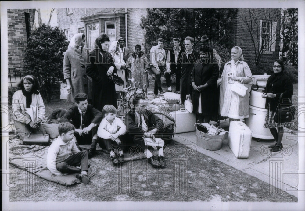 1966 Press Photo James Mitchell, at home of Frank Knox - RRU89633 - Historic Images