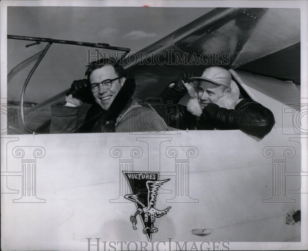 1954 Harlan Halverson Charles Hanke Vulture - Historic Images