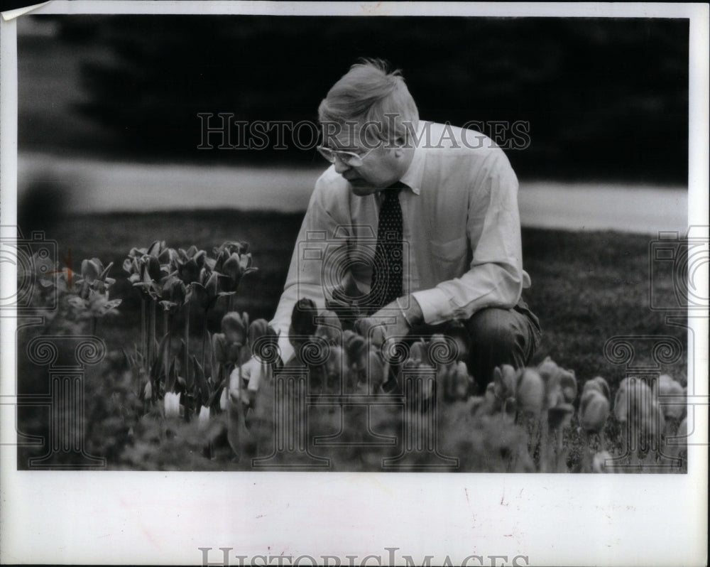 1984 TV Executive Bill Flynn At Home - Historic Images