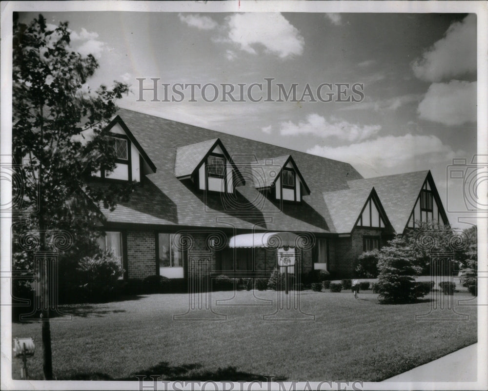 1969 Brandywine club building design tree-Historic Images