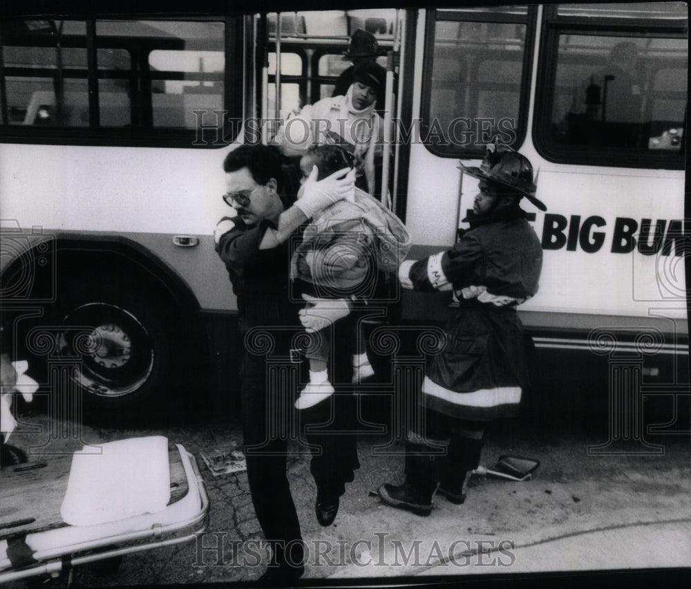 1989 Madison Green Street Injured Bus Rider - Historic Images