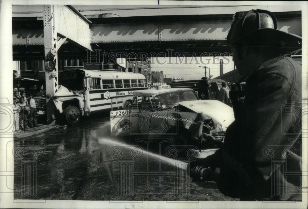 1977 Hunt School Bus Student Steel Post - Historic Images