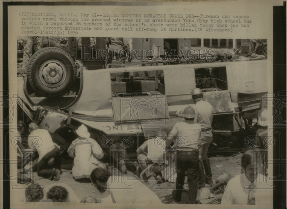 1976 Rescue Workerv Scrambled High School - Historic Images