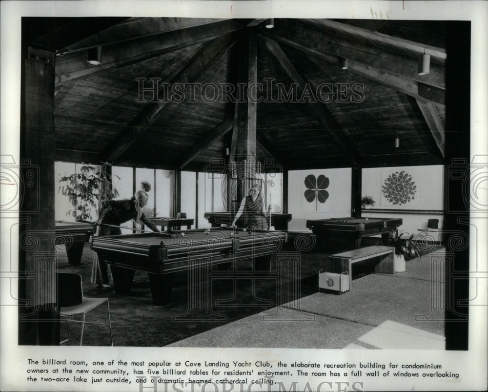 1976 Press Photo Billards Room Cave Landing Yacht Club - RRU90885 - Historic Images