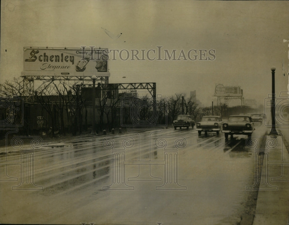 1957 Press Photo S Lake Shore Dr Signs Already Located - RRU90903 - Historic Images