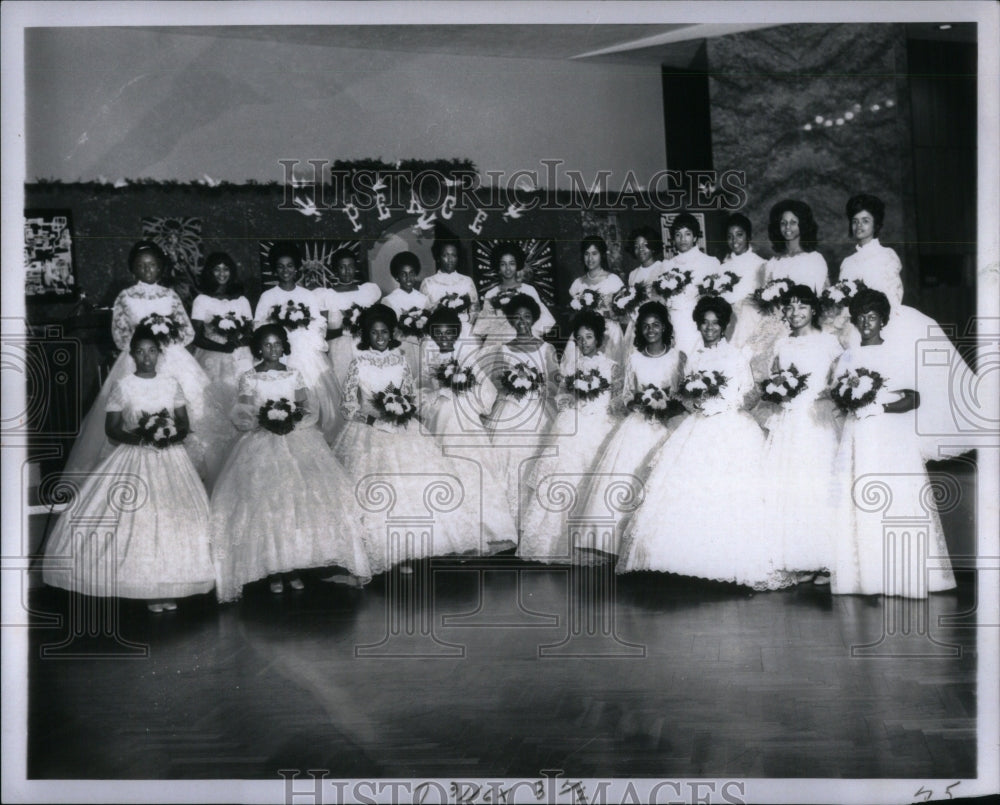 1971 Cobo Hall Cotillion Club Dela  - Historic Images