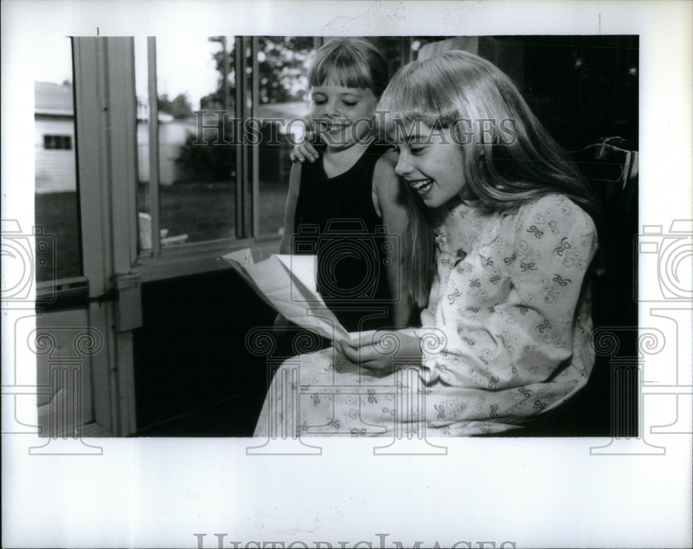 1991 Press Photo Stephanie Westenberg Jenny actress - RRU91531 - Historic Images