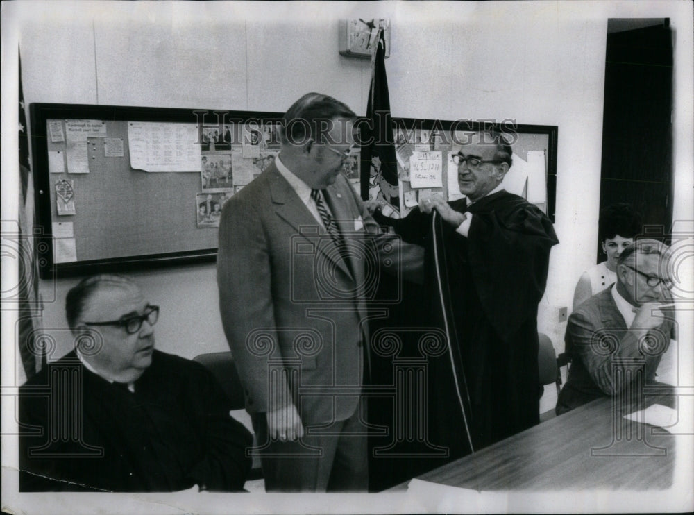 1972 Press Photo Judge Kenneth Sanborn  United States - Historic Images