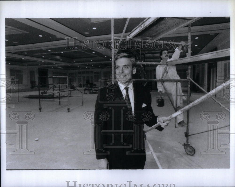 1990 Paul Westbrook Manager Ritz Carlton - Historic Images