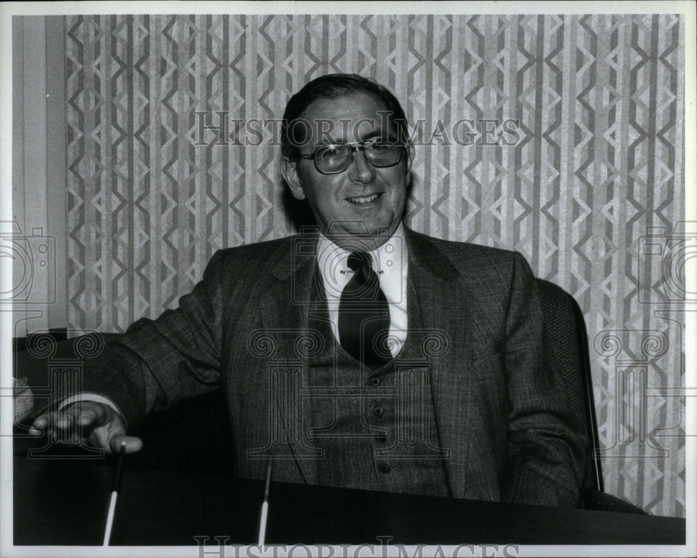 1980 Press Photo Gerard Dornells Chief executive Highs - Historic Images