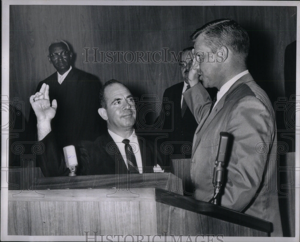 1962 Press Photo George D. Kent John B. Swainson - Historic Images