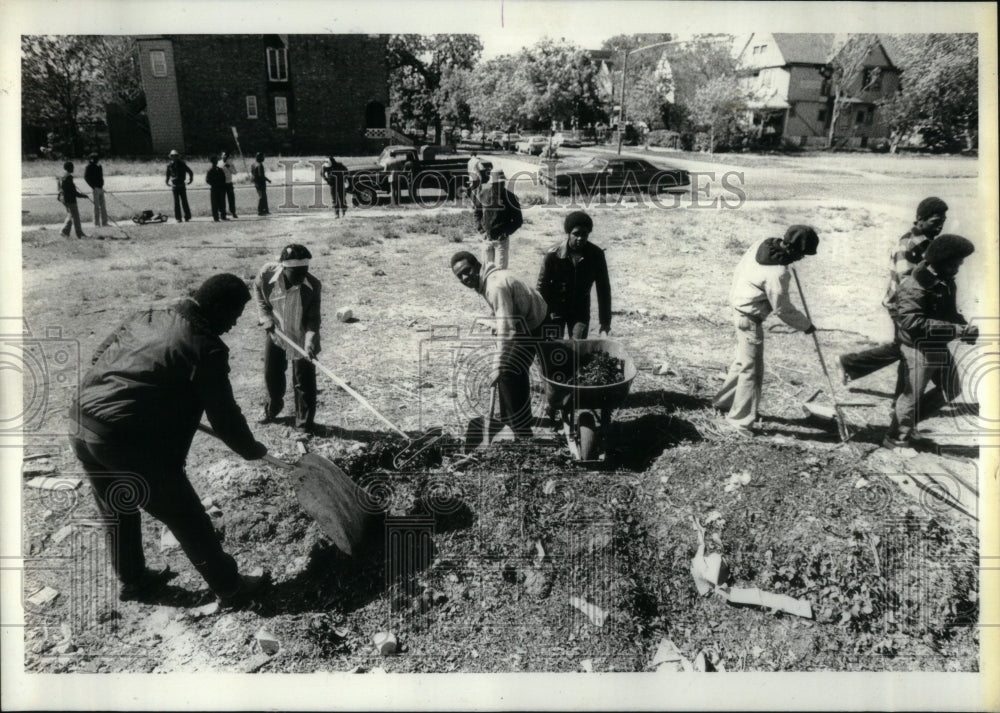 1979 Chicago Woodlawn Organization cleanup - Historic Images