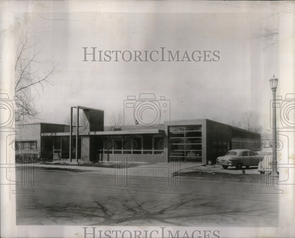 1952 Press Photo Z Products plant Evanston Barancik - RRU92613 - Historic Images