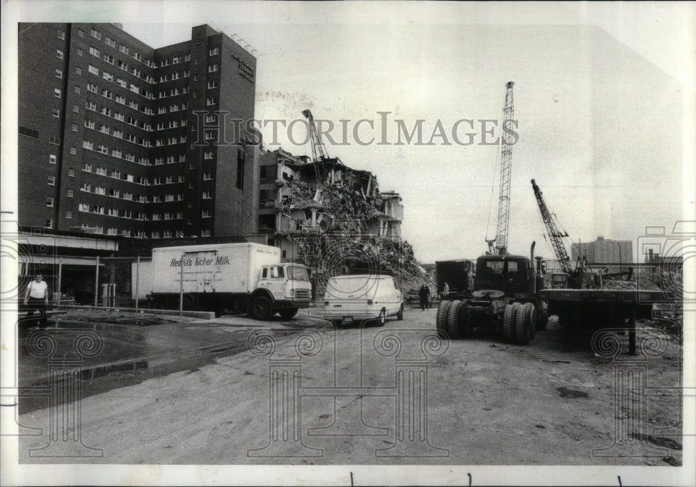 1979 Press Photo Paulina Street construction vehicles - RRU92941 - Historic Images