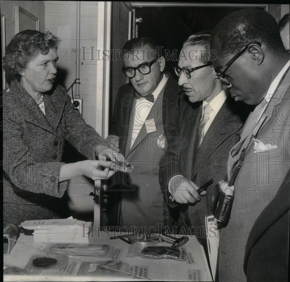 1959 Press Photo World Press Leaders visit Argonne - RRU93383 - Historic Images