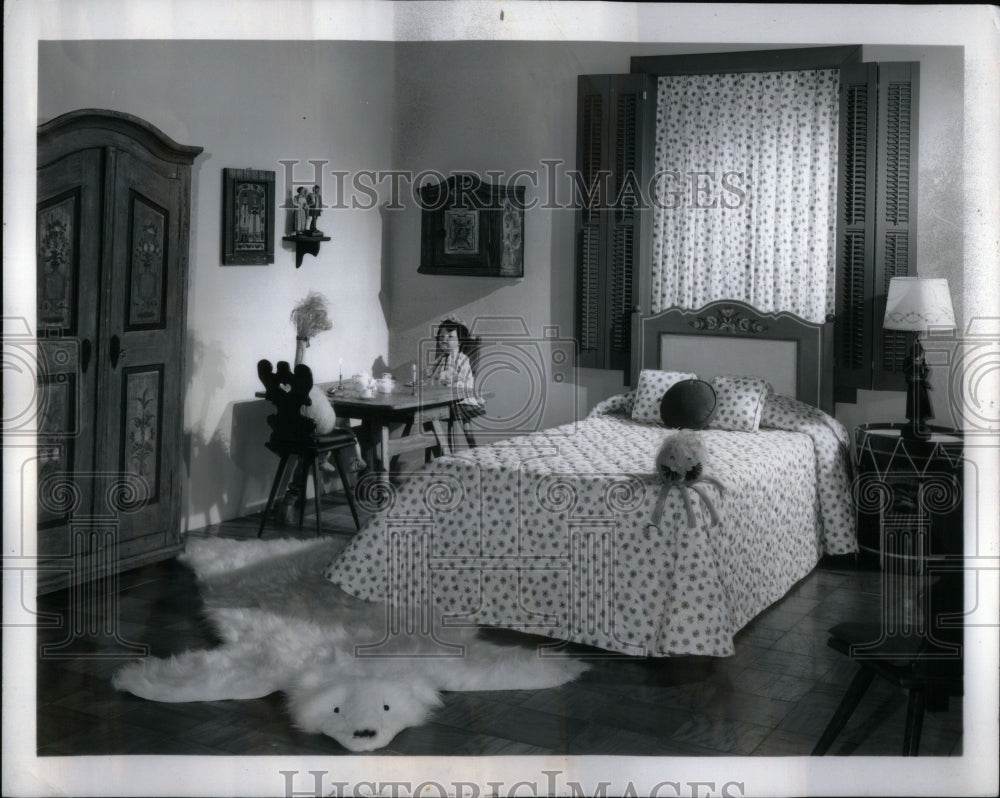 1966 Press Photo Bedroom Armoire Wall Cupboard Floral - RRU93579 - Historic Images