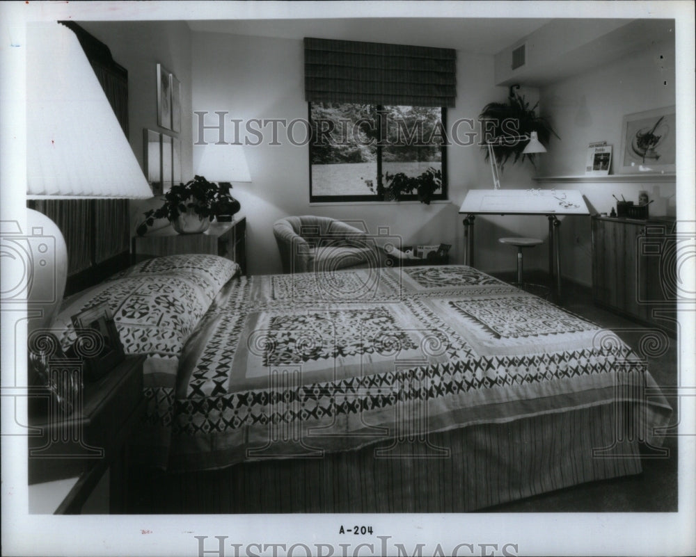 1983 Buy Bedroom Furnish Design Puraue Way  - Historic Images