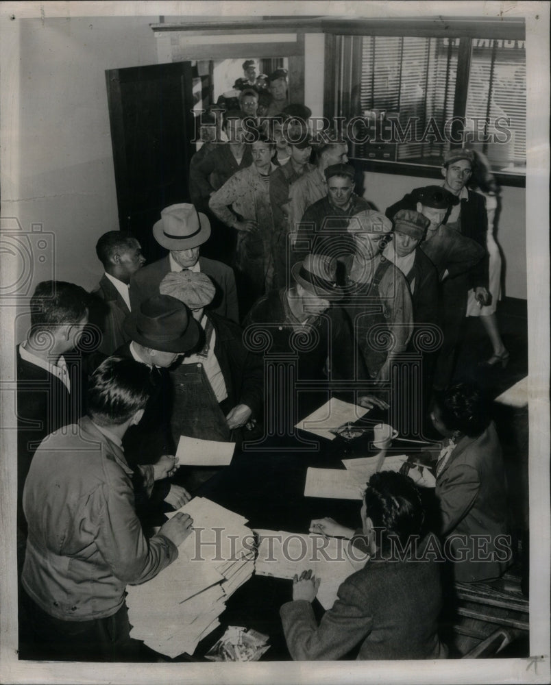 1946 Press Photo Wilson &amp; Co Packinghouse Workers Union - RRU94199 - Historic Images