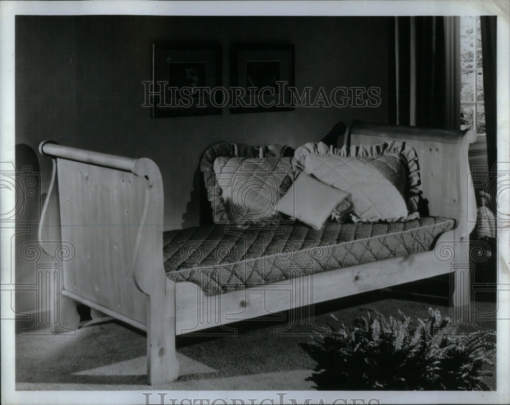 1982, Shaker Furniture Lane Co. Sleigh Bed - RRU94297 - Historic Images