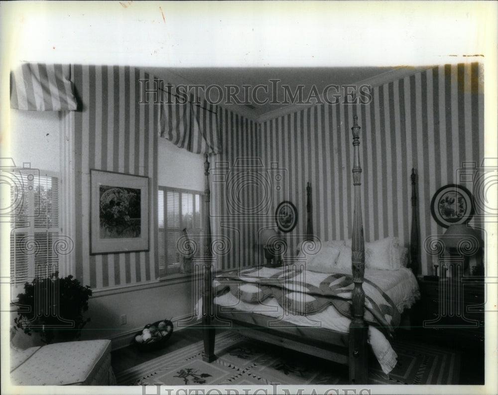 1987 Bedroom Interior House Decoration - Historic Images