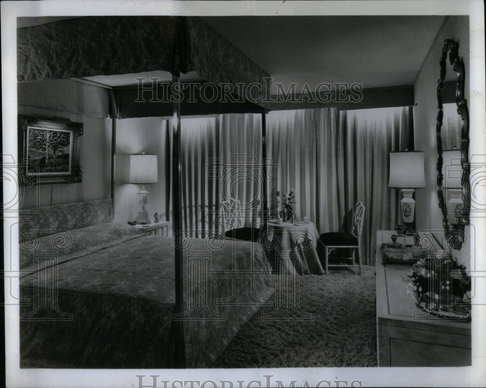 1969 Press Photo Evelyn Leroy Designed Bedroom Canopy - RRU94523 - Historic Images