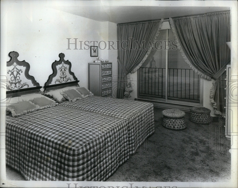 1972 Co-Ed Bedroom Extra Bed Checked - Historic Images