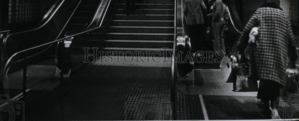 1990 Press Photo Schaafama Morning Passengers Airline - RRU94999 - Historic Images