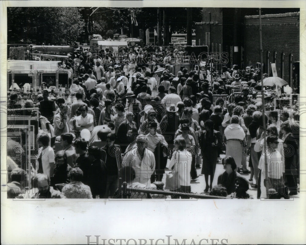 1982 Press Photo Kimbark Crowd Day Annual Art Fair St - Historic Images