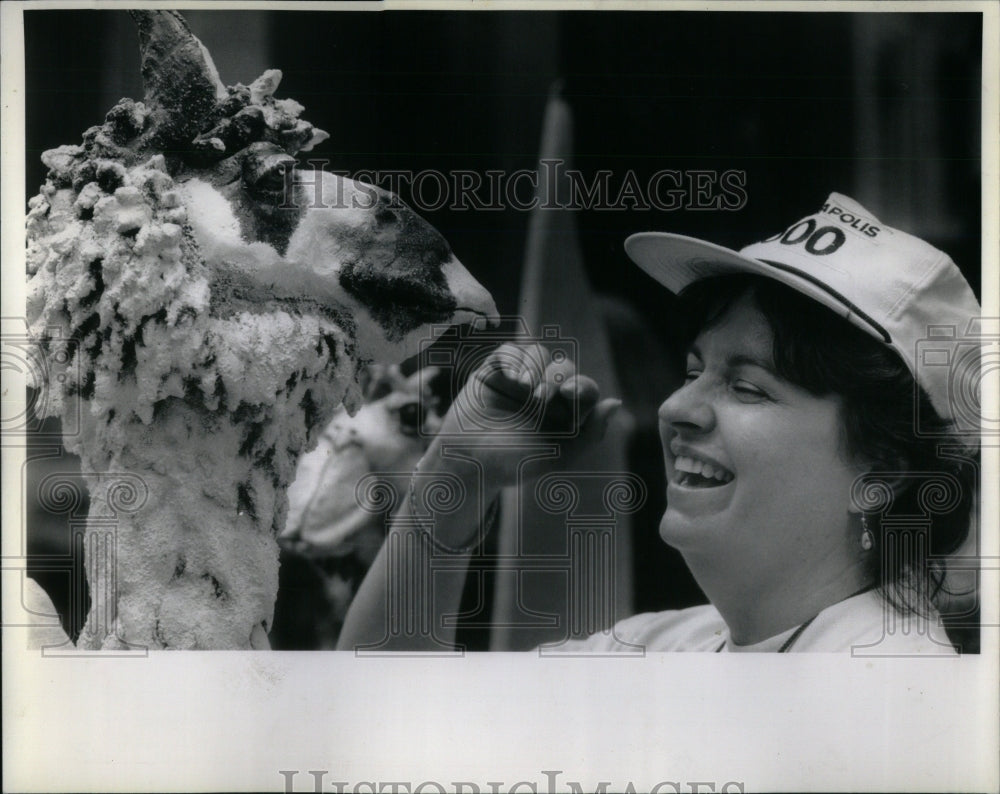 1990 Mary Ellen Duffy Animal Sculpture Art  - Historic Images