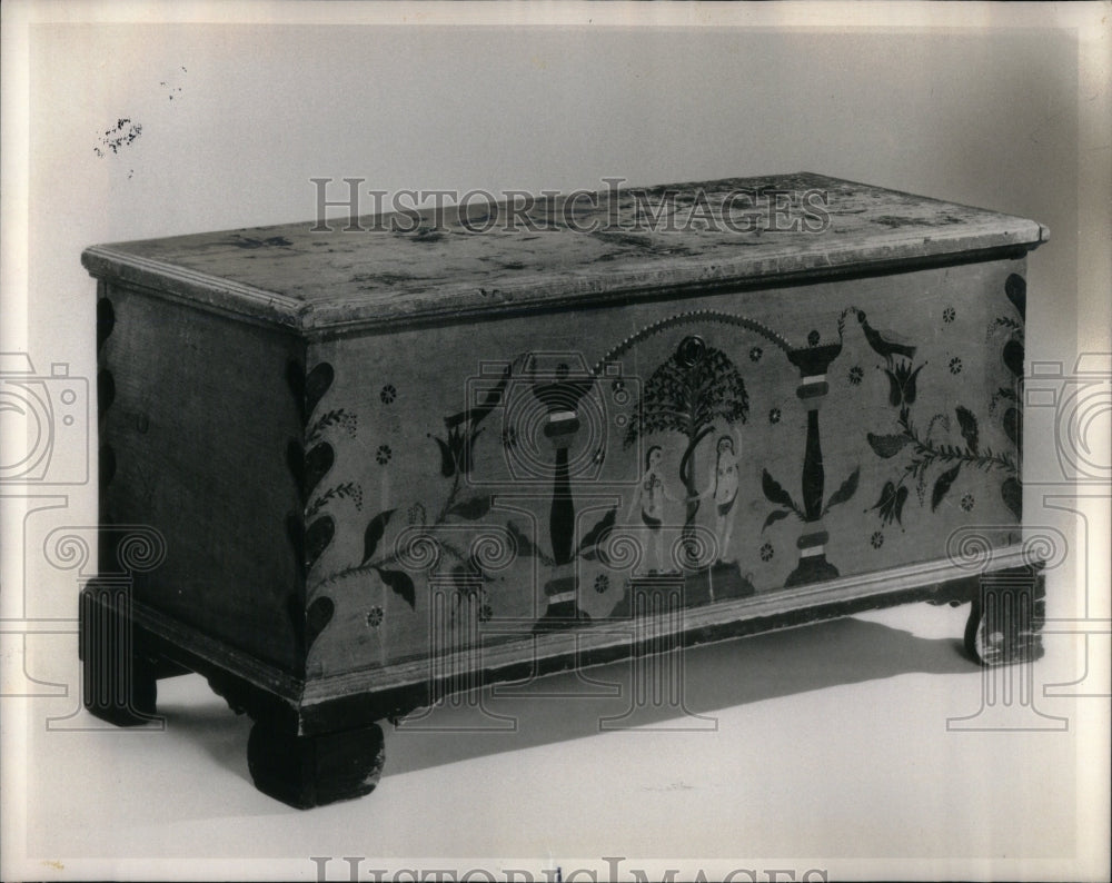 1930 Art institute European Motifs Chest CH - Historic Images