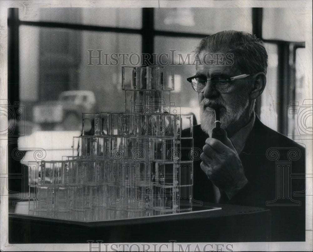 1969 Art Exhibits Lobby Busy people Civic - Historic Images