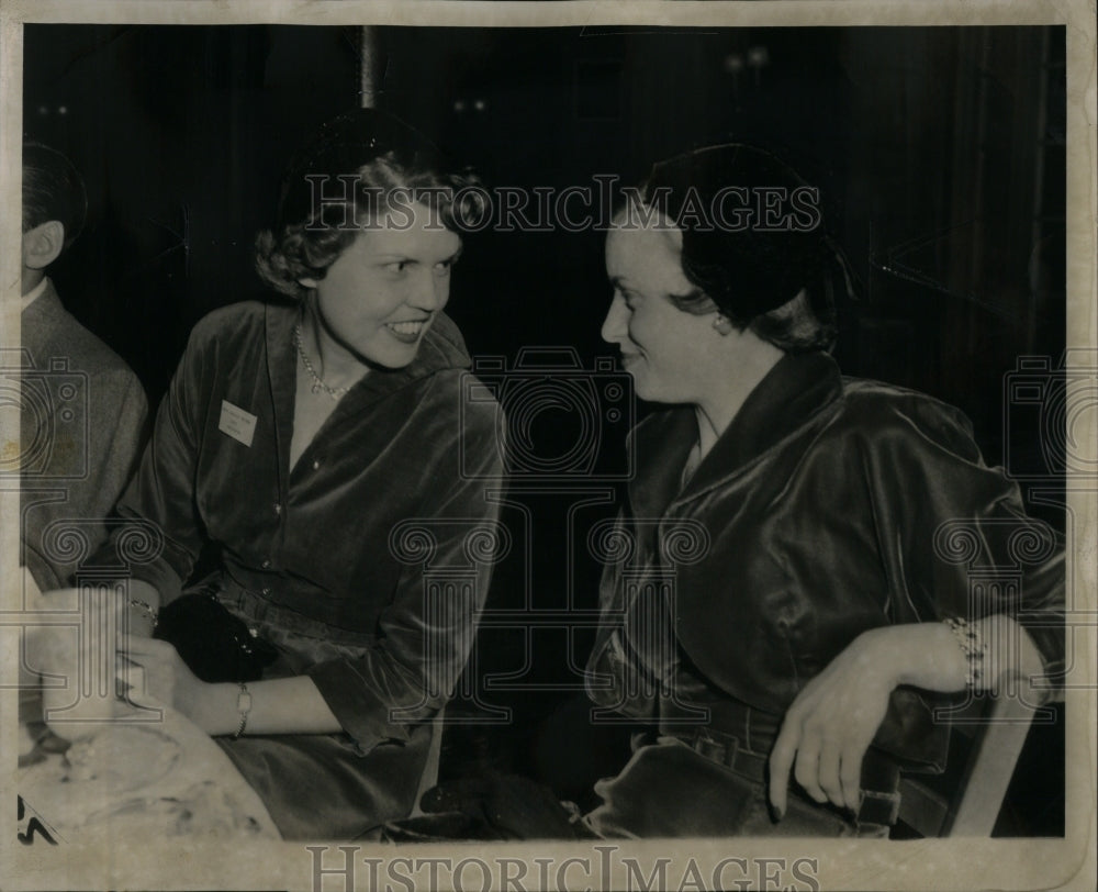 1950 Stevens Hotel Miss Saralou Young Woman  - Historic Images